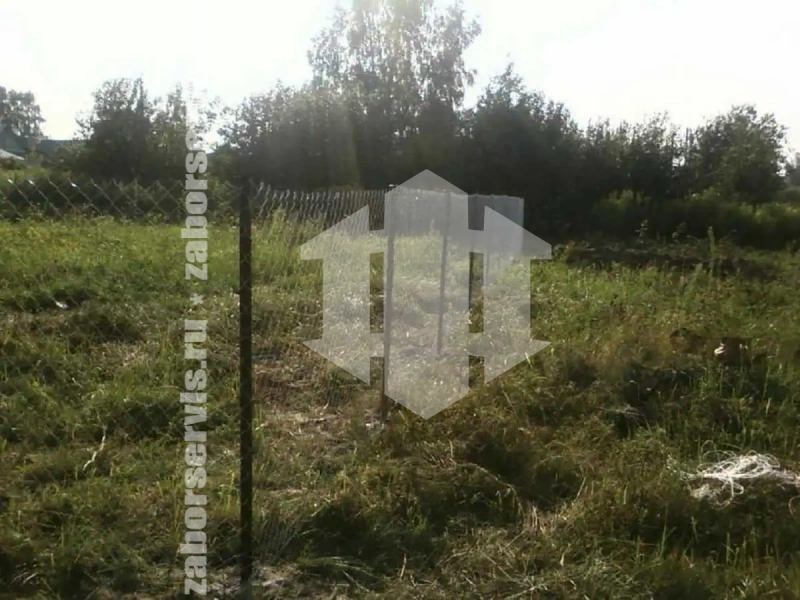 Забор из сетки рабицы в натяг 12 соток