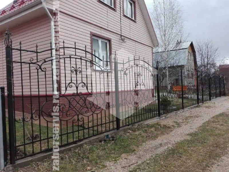 Металлический секционный кованый забор 55 метров