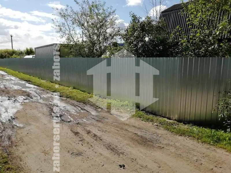 Оцинкованный забор из профнастила 65 метров