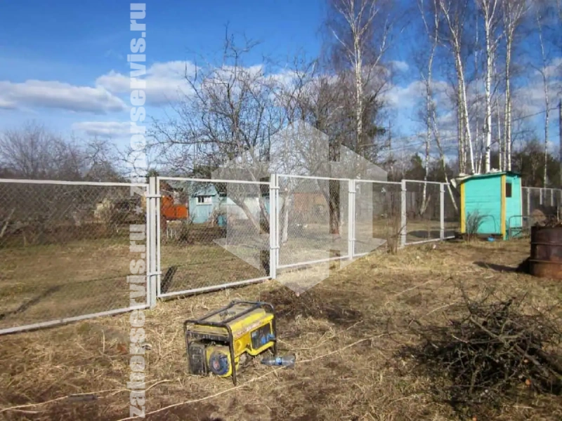 Забор из сетки рабицы с секциями 61 метр