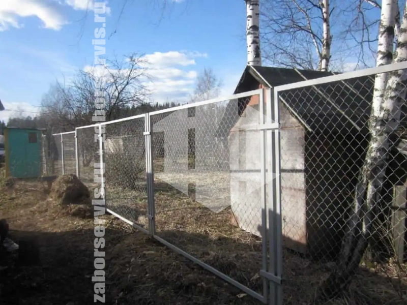 Забор из сетки рабицы с секциями 61 метр