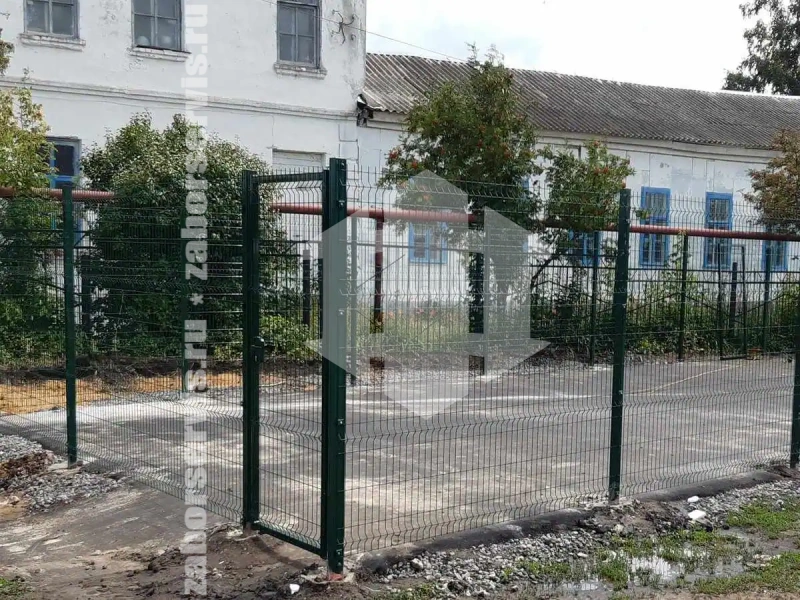 Металлический секционный 3Д забор 25 метров