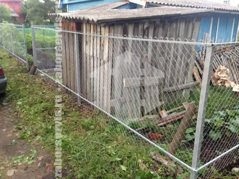Забор из сетки рабицы на профильном каркасе 78 метров