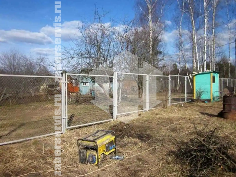 Забор из сетки рабицы секциями 80 метров